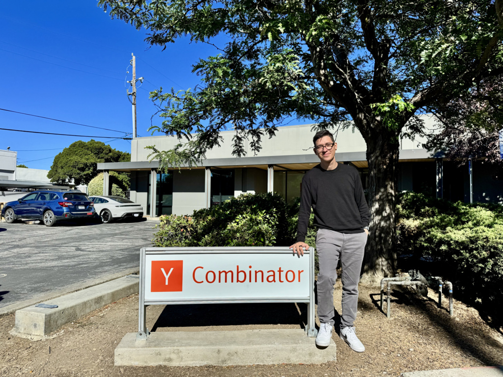 HeroUI helps people build beautiful apps, on top of Instant